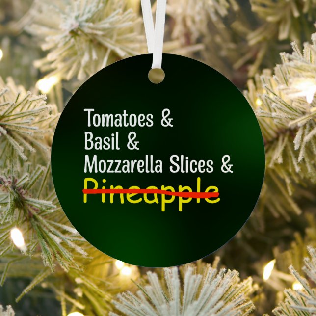 Pizza Margherita W/O Pineapple Christmas Round Metal Ornament (Insitu)
