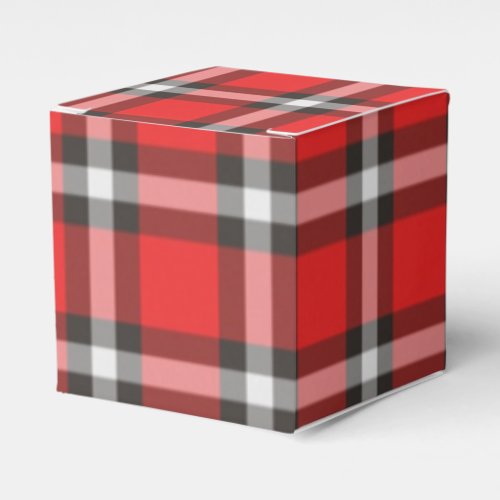 Plaid Favor Boxes