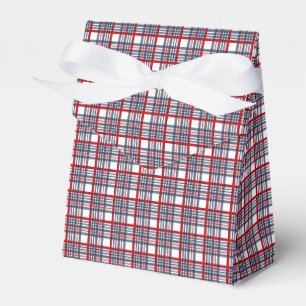 Plaid pattern favor boxes