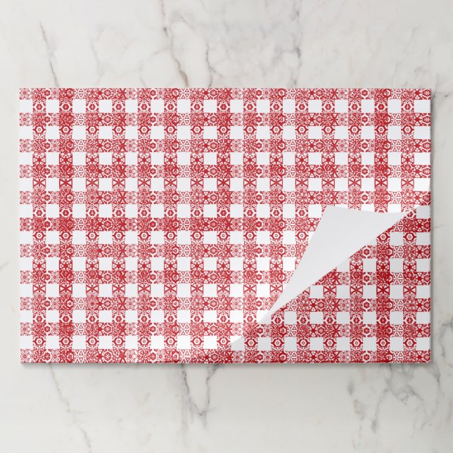 Plaid red & white lace pattern Christmas placemats (Folded)
