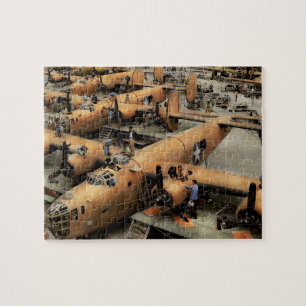 Plane - Factory - The Great Liberator 1943 Jigsaw Puzzle
