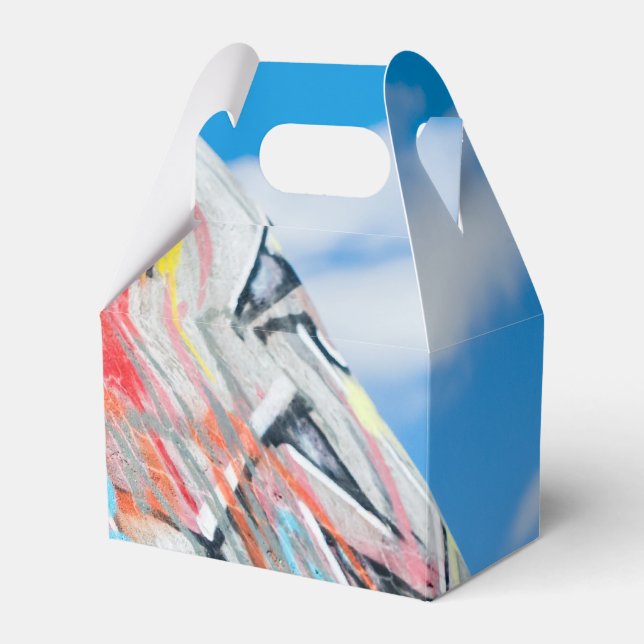 planet graffiti favor boxes (Front Side)