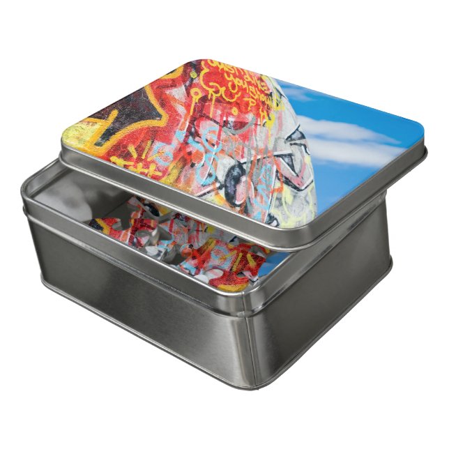 planet graffiti jigsaw puzzle (Lid Open)