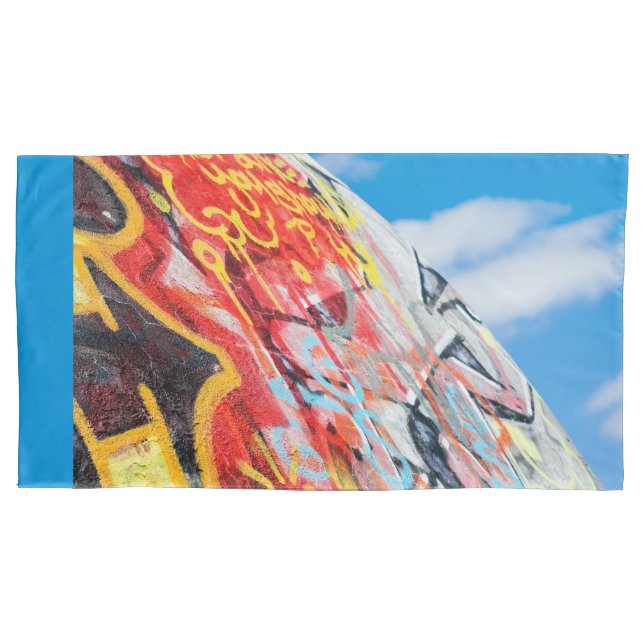 planet graffiti pillow case (Front)