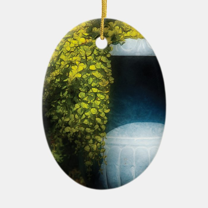 Plant   The Urn V Christmas Tree Ornaments