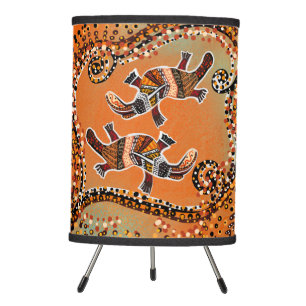 PLATAPUS ART        TRIPOD LAMP