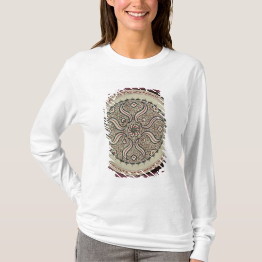 Plate decorated with a flame pattern T-Shirt
