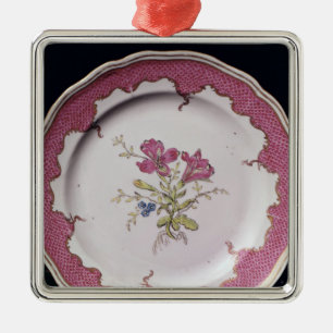 Plate with botanical design metal ornament