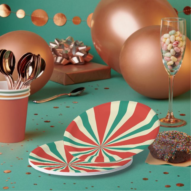 Plato Green, Red and Cream Radial Paper Paper Plates (Multi)