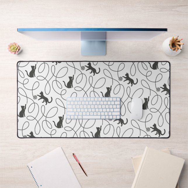 Playful Black Cat and Yarn Ball Pattern Desk Mat (Office 1)