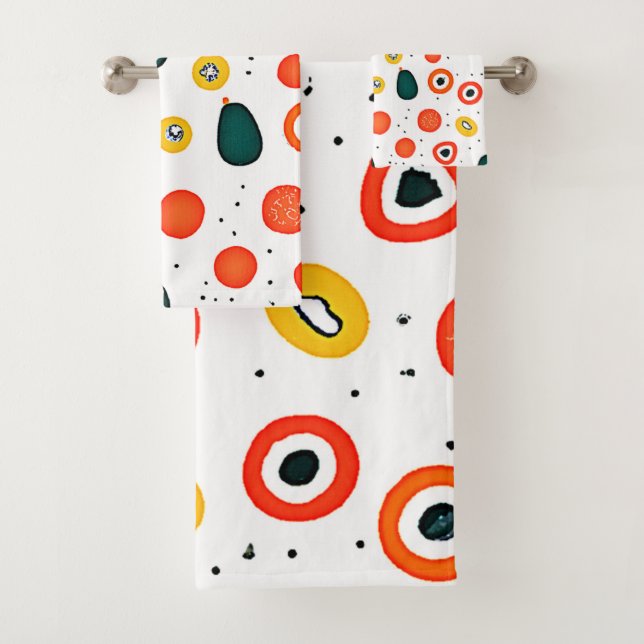 Playful Dot Circle Pattern Bath Towel Set (Insitu)