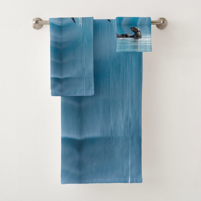 Playful Sea Otter Bath Towel Set (Insitu)