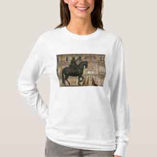 Plaza Mayor with statue of Filipe III, Madrid, T-Shirt