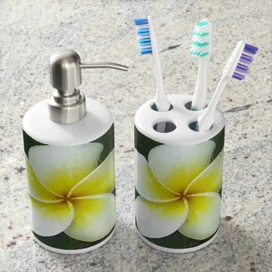 Plumeria Extreme Bath Set (Front)