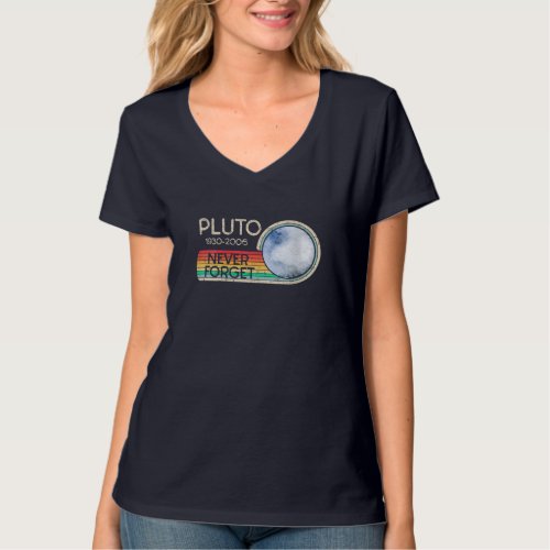Pluto Never Forget Vintage Astronomer Geek Nerd ST T_Shirt