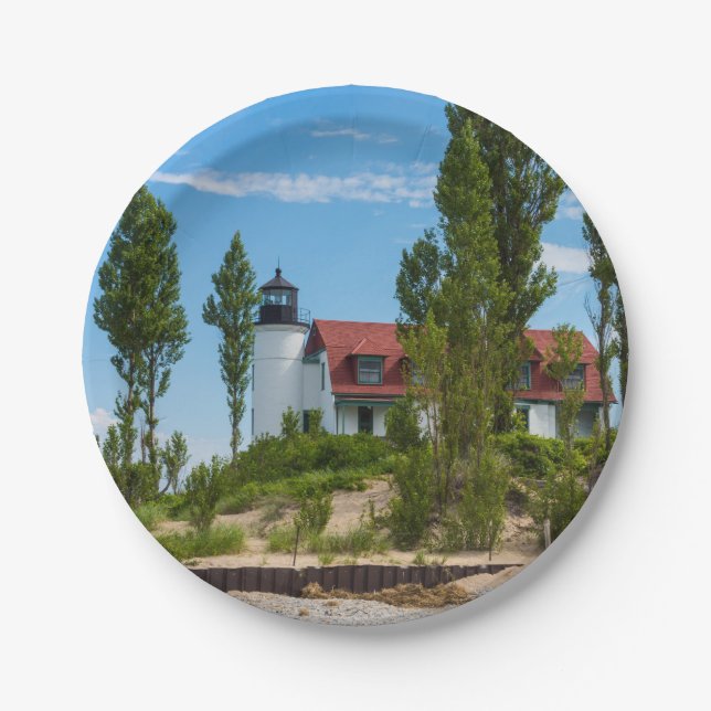 Point Betsie Lighthouse Paper Plates (Front)