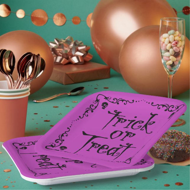 Poison Purple Trick or Treat Paper Plates (Multi)