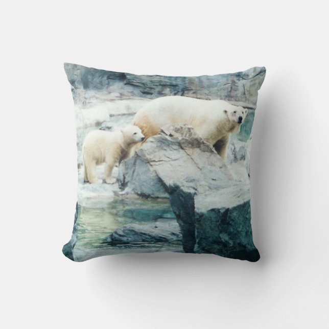 Polar bear pillow (Front)
