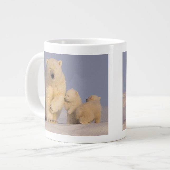 polar bear, Ursus maritimus, sow with newborn Giant Coffee Mug (Front Left)
