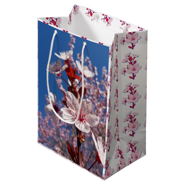 Polish spring blossoming, medium gift bag (Front Angled)