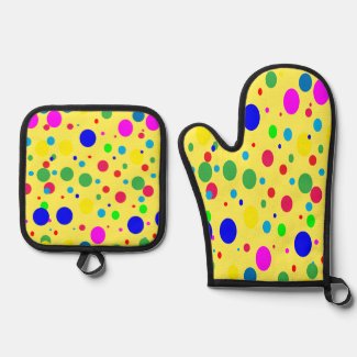 Polka Dot Oven Mitt and Pot Holder Set