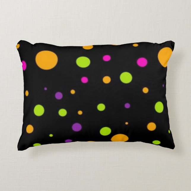 Polka dot pattern accent pillow (Front)