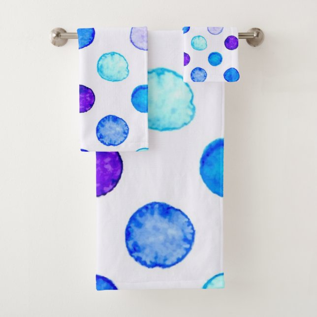 Polka dot pattern bath towel set (Insitu)