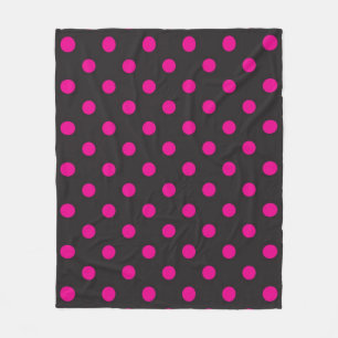 Polka dot pattern fleece blanket