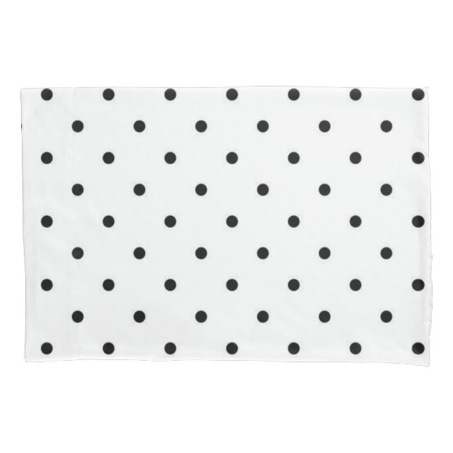 Polka dot pattern pillow case (Front)