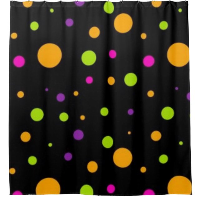 Polka dot pattern shower curtain (Front)