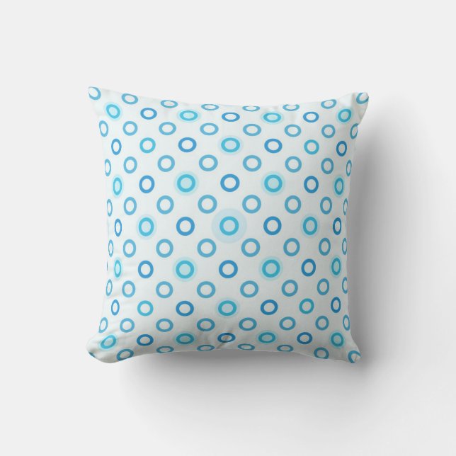Polka dot pattern throw pillow (Front)