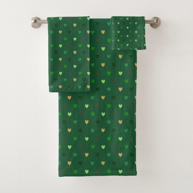 Polka hearts on forest green bath towel set (Insitu)