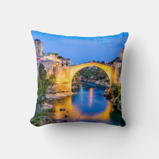Polyester Throw Pillow, Throw Pillow 16"Mostar (Front)