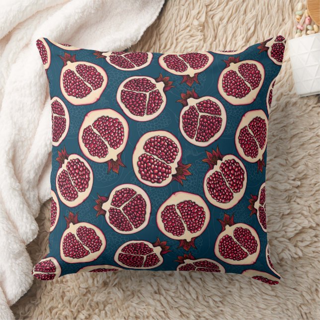 Pomegranate slices throw pillow (Blanket)