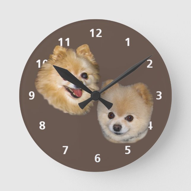 Pomeranian Dog Customizable Round Clock (Front)