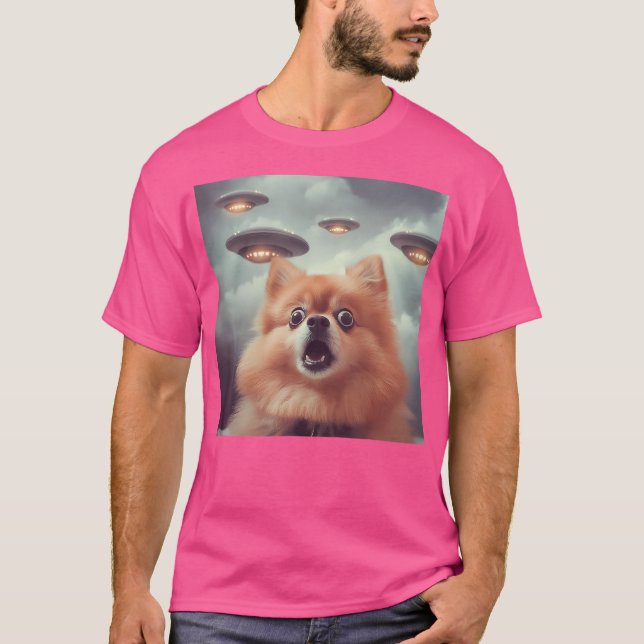 Pomeranian Selfie With Ufos Strange Print Graphic  T-Shirt (Front)