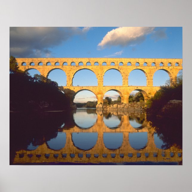 Pont du Gard, Gardon River, Gard, Languedoc, Poster (Front)