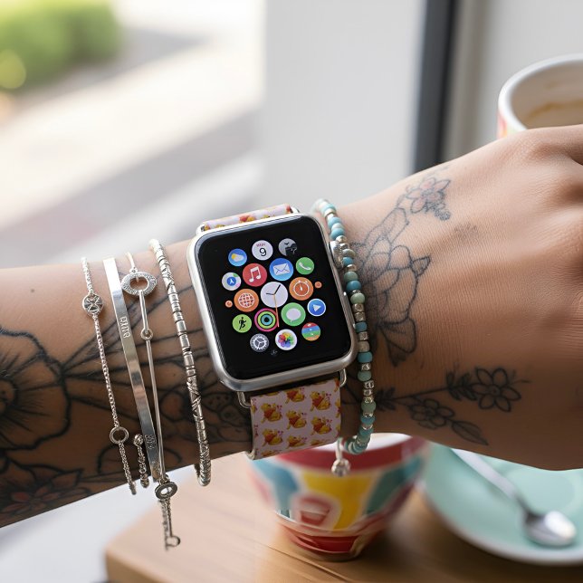 Pooh Apple Watch Band (Creator Uploaded)