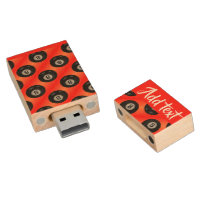 Pool balls red pattern wood flash drive