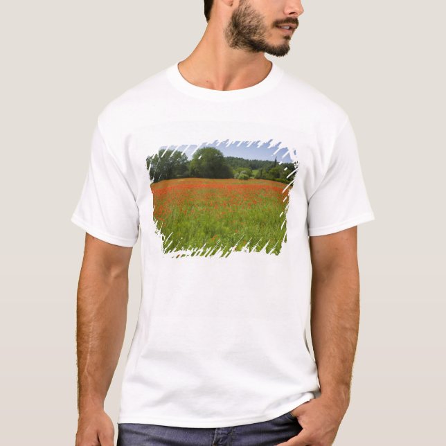 Poppy field, Chiusi, Italy T-Shirt (Front)