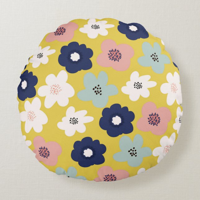 Poppy Warm Round Pillow (Front)