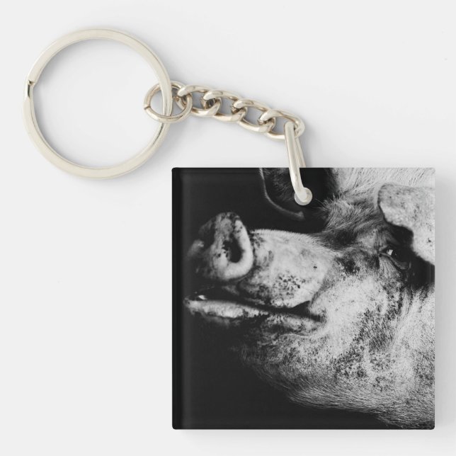 porker portrait keychain (Front)
