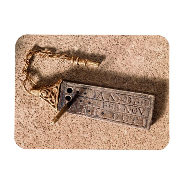 Portable sundial, silver and gold, 10th century (d magnet (Horizontal)