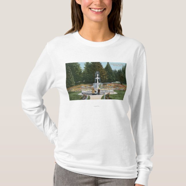 Portland, OregonCity Park Fountain View T-Shirt (Front)