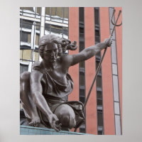 Portlandia statue, Portland, Oregon