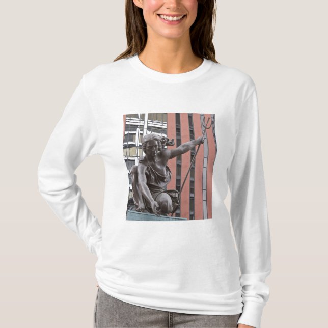 Portlandia statue, Portland, Oregon T-Shirt (Front)