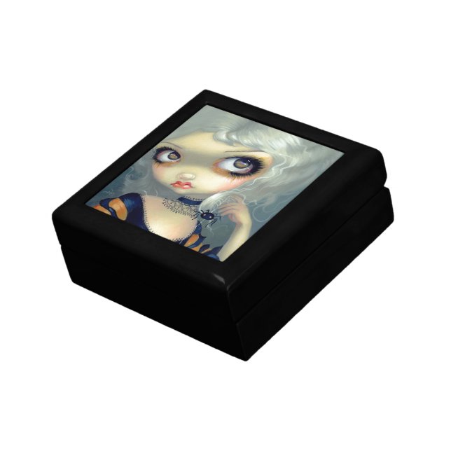 "Portrait with a Spiderling" Gift Box (Side)