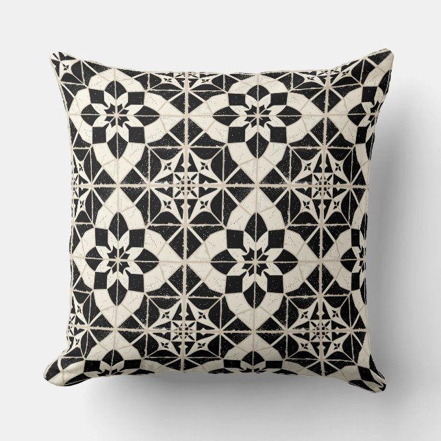 Portuguese Azulejo Tile Pattern Throw Pillow – Bla (Front)