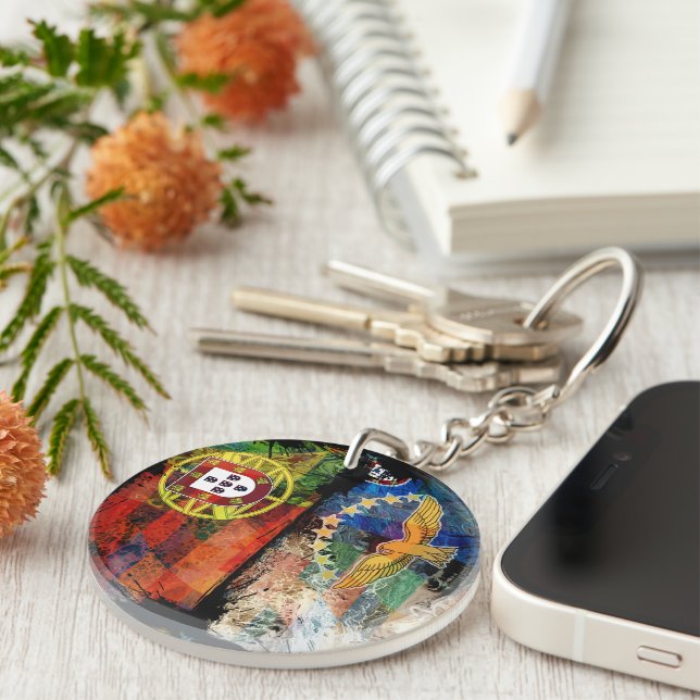Portuguese designs keychain (Front Right)