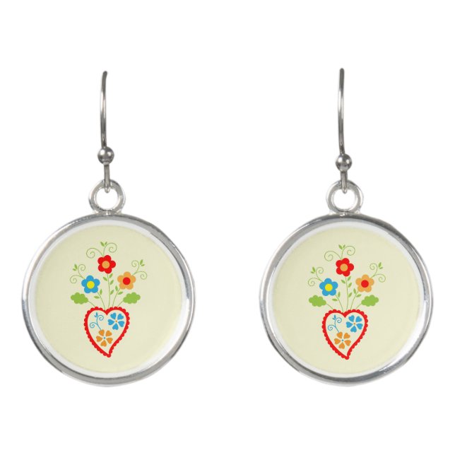 Portuguese folk romantic heart earrings (Front)